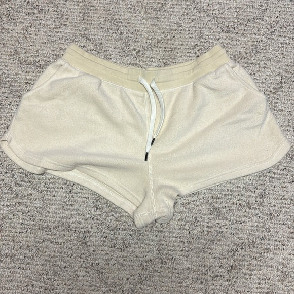 Feat BlanketBlend Sweatshirt and Short Sleep Set - Picture 5 of 6